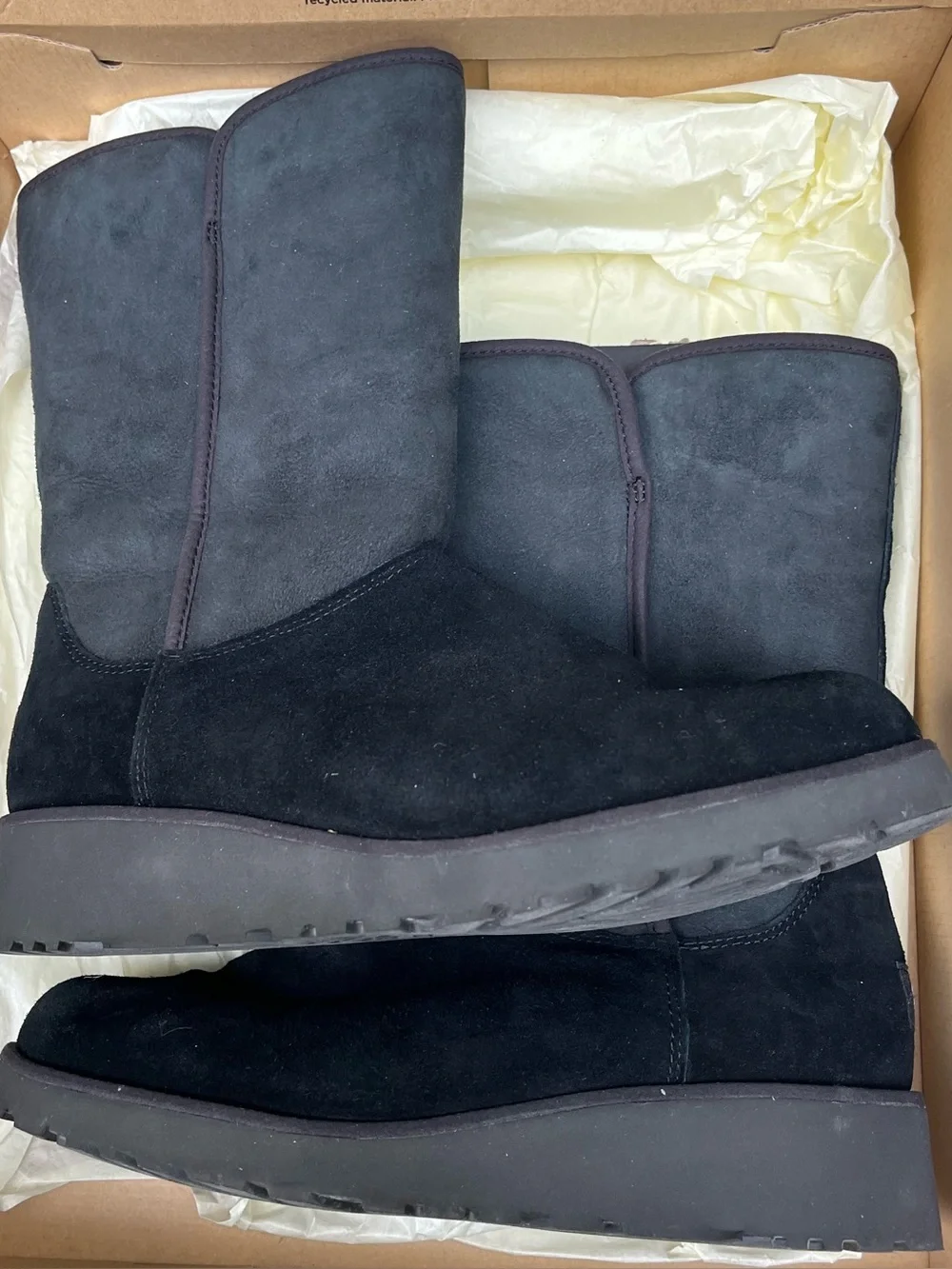 Ugg Amie boots size women’s 9